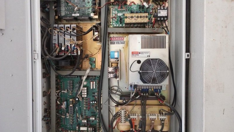 Haas VF-7 VMC, 1997 – Chip Conveyor, 20 Tool ATC