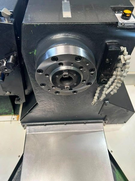 Doosan DNM 500II CNC Vertical Machining Center – 12,000 RPM Mill