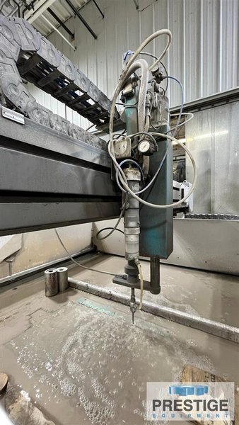 Flow 4&#039; x 4&#039; Mach 2 1313b CNC Water Jet