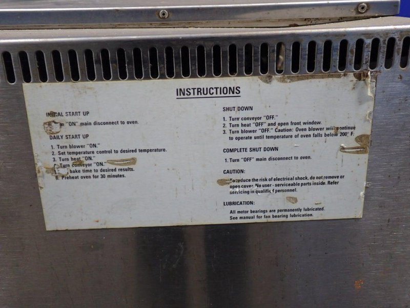 MIDDLEBY MARSHALL CONVEYOR PIZZA OVEN  -  PS200