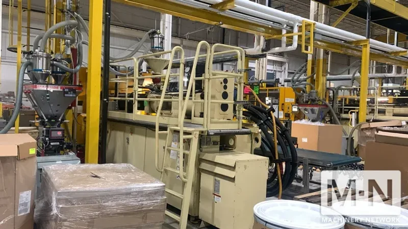 550 TON 39.3 OZ HUSKY MODEL H500RS80/65 INJECTION MOLDING MACHINE MFG 2011 (2) available