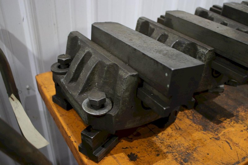 4 HORTON FACE PLATE TYPE CHUCK JAWS: STOCK #75580