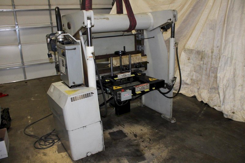 60 TON ACCURPRESS PRESS BRAKE