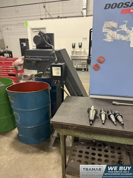 DOOSAN 36.2" x 17.7" TABLE CNC VMC  -  MV-3016L