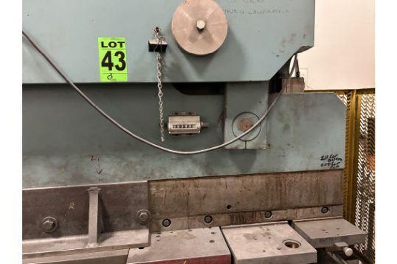 65 TON X 8&#039; PIRANHA HYDRAULIC PRESS BRAKE