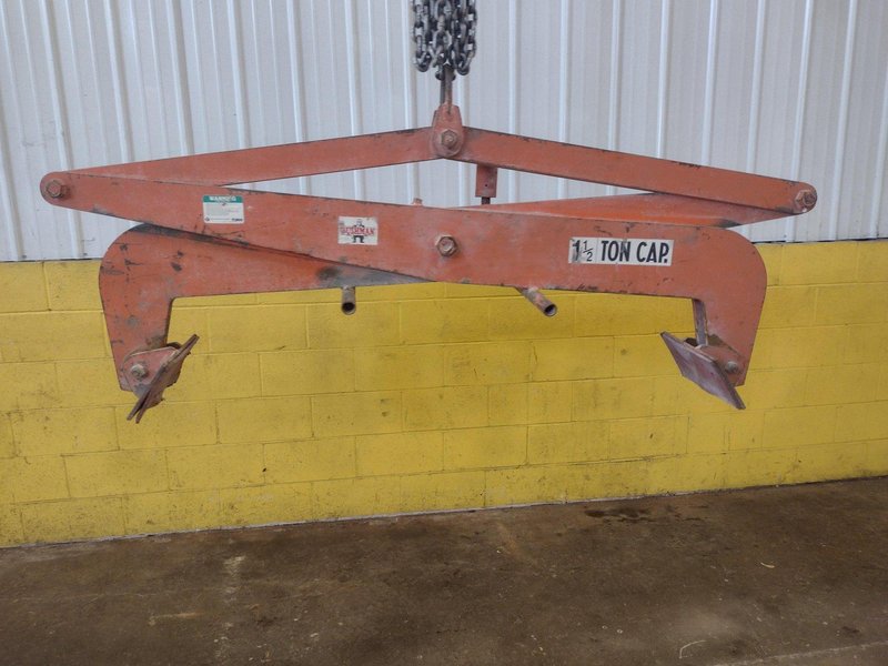 3,000 LB BUSHMAN  MODEL #1070 COIL LIFTING TONGS: STOCK #16088