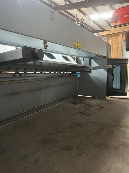 1/4″ x 13′ Accurl MS8 MasterCut CNC Guillotine Shear, 2023 – Available Immediately, Backgauge, Light Curtain, Auto Blade Gap/Rake Angle