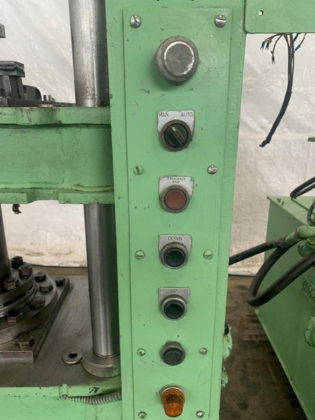 16 TON SEPORE HYDRAULIC PRESS. STOCK # 0746923.