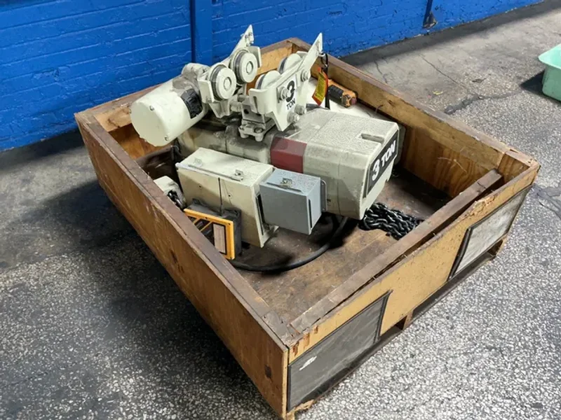 COFFING 3 TON CHAIN HOIST   -  ECMT6016