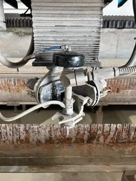 2013 FLOW MACH 3 7320B | Waterjet Cutters