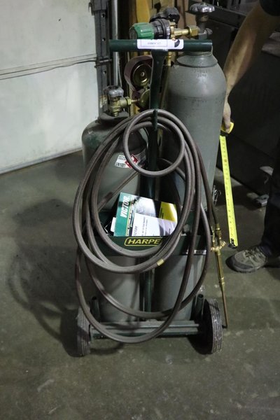 Oxyacetylene Cutting Set: Torch, Regulator, Hoses, Cart. NOTE: Tanks NOT Included - Auction Item