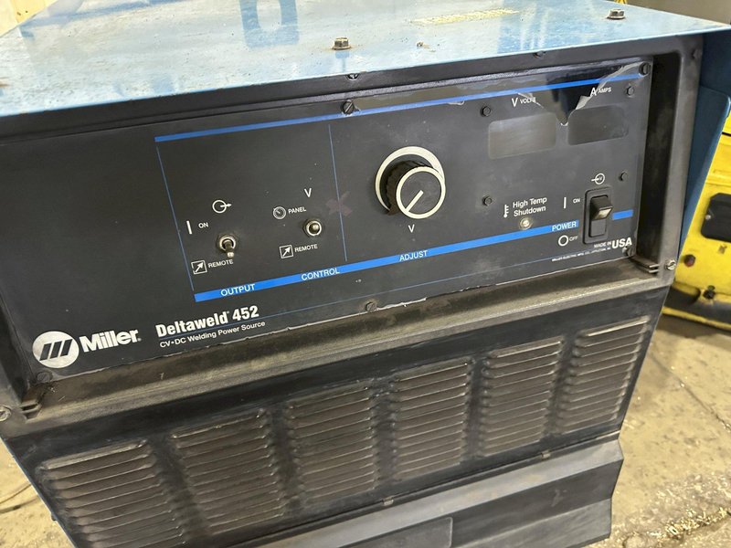 FANUC ROBOT WITH MILLER MODEL 452 WELDER: STOCK #77552