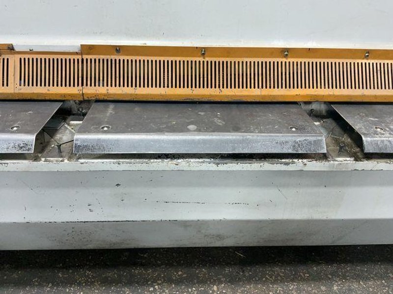 Ermak 3/8” Shear - CNC Hgd 10x3/8