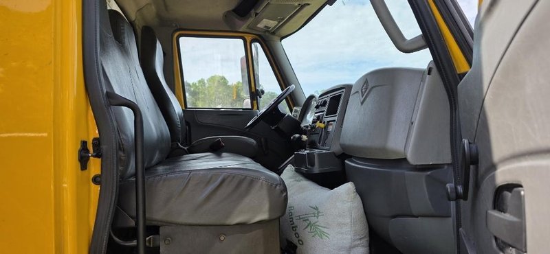 2019 International 4300 1HTMMMML5KH582721