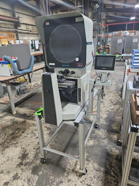14" Deltronic Model DH214 Bench Top Optical Comparator with Digital Readout