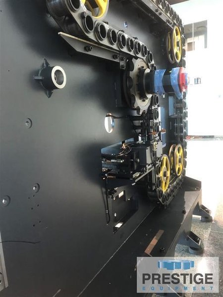 Averex HS-550K CNC Horizontal Machining Center