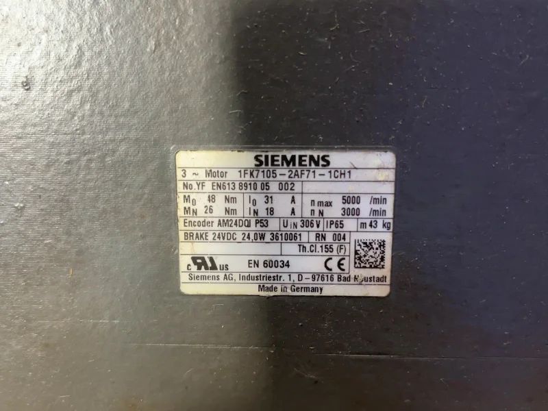 SIEMENS 5000 RPM SIMOTICS S-1FK7 COMPACT SYNCHRONOUS SERVO MOTOR   -  1FK7105-2AF71-1CH1