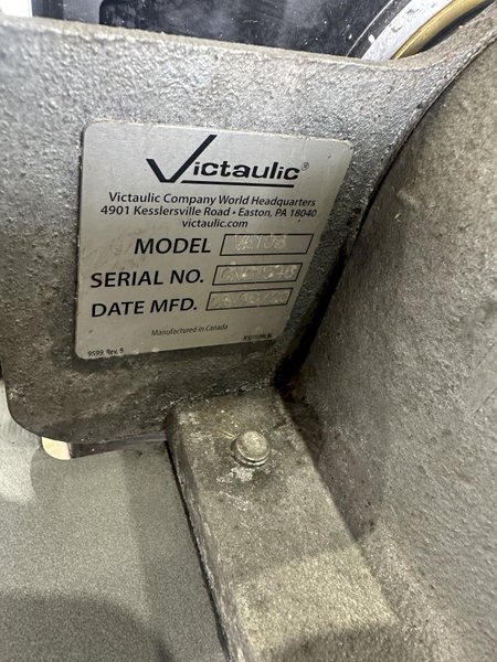 VICTAULIC  MODEL # VE106 ROLL GROVING TOOL / TRIPOD STAND: STOCK #78565