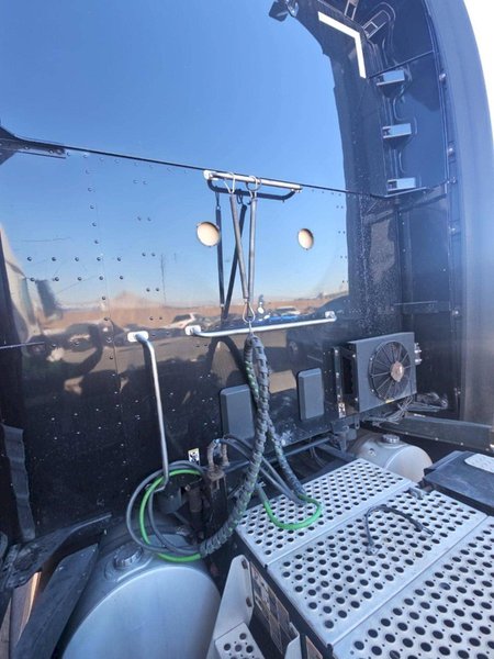 Kenworth T680 Sleeper Truck, 2019