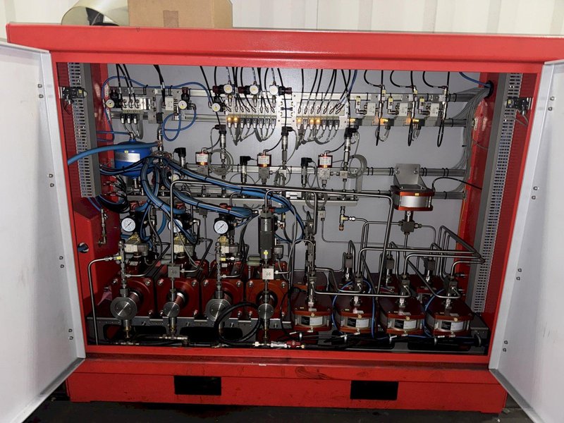 10,000 PSI x 40' RESATO CONTAINERIZED HIGH PRESSURE TEST BAY W/ 3 TON YALE HOIST SYSTEM, NEW 2015: YOBRO #25867