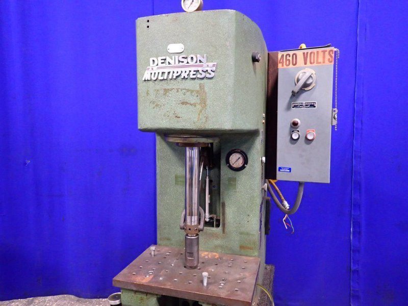 DENISON 6 TON MULTIPRESS  -  R063MC25702405220