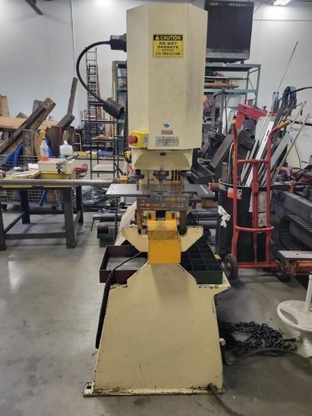 NEW 2000 GEKA HYDRACROP 110S IRONWORKER