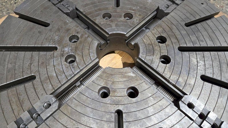 GENERIC 36″ Self-Centering 4 Jaw Lathe Chuck USED