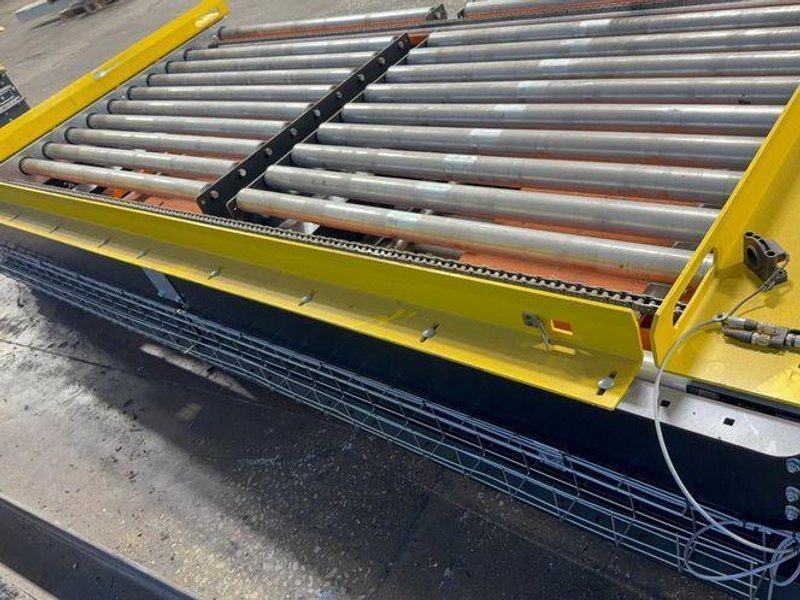 Industrial Kinetics 57" X 108" X 18" Power Roller Conveyor