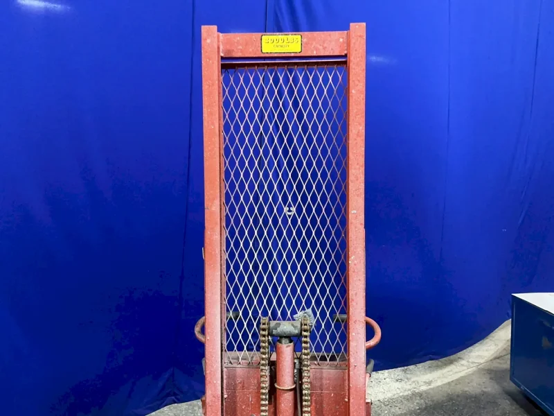 MAHAFFY MATERIALS HANDLING LIMITED 2000 LBS PALLET STACKER  -  PA68-2