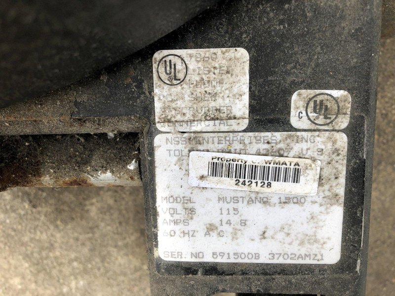 NSS MODEL MUSTANG 1500 FLOOR FINISHER: STOCK #13961