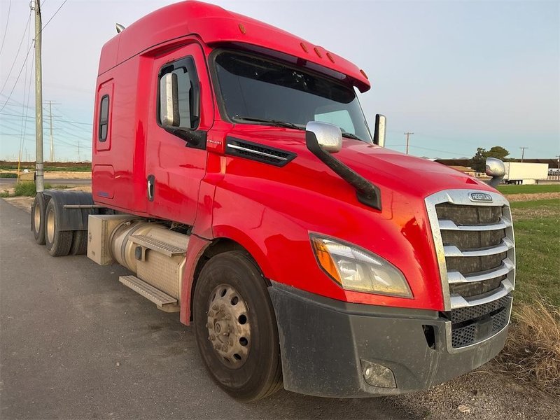 2020 Freightliner Cascadia 1FUJHHDV3LLLC1684