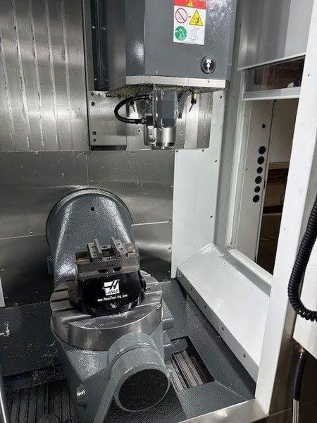 Haas UMC-500SS 5 Axis CNC Universal Machining Center – 2023 Mill