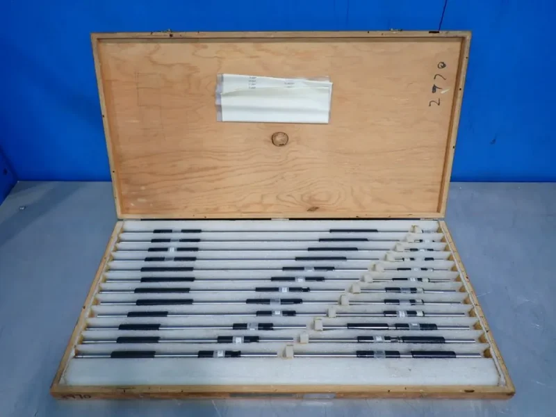 STARRETT 1"-24" INSIDE MICROMETER SET W/CASE