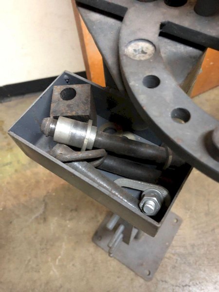 PITTSBURGH COMPACT BENDER. STOCK # 0414421