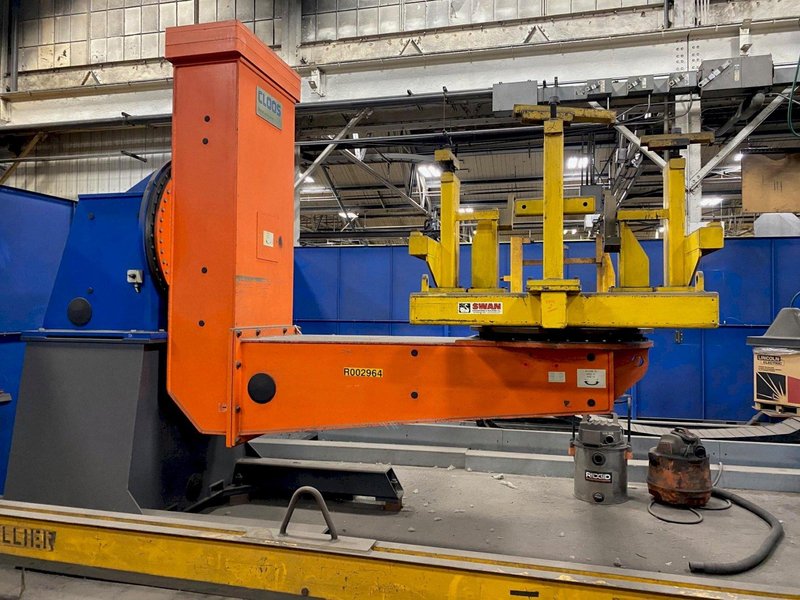 USED CLOOS HIGH PERFORMANCE DUAL STATION ROBOTIC WELDING CELL, Stock# 11012