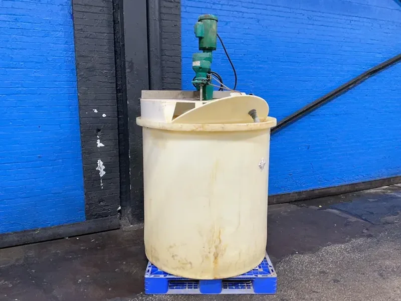 CHEMTAINER ~345 PLASTIC TANK