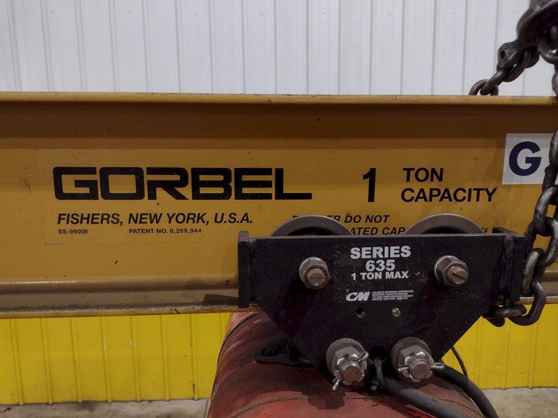 1 TON X 12&#039; X 7&#039; GORBEL FREE STANDING JIB CRANE W/ 1 TON CM LODESTAR ELECTRIC CHAIN HOIST: STOCK #23675