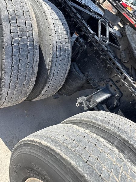 2024 Volvo VNL64T860 4V4NC9EHXRN656677