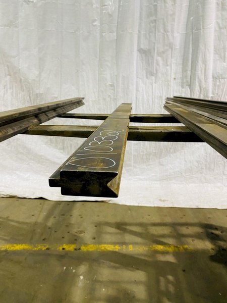 5&#039;2&quot;(62&quot;) PRESS BRAKE BOTTOM FEMALE 90 DEGREE V-DIE. STOCK # 0103321