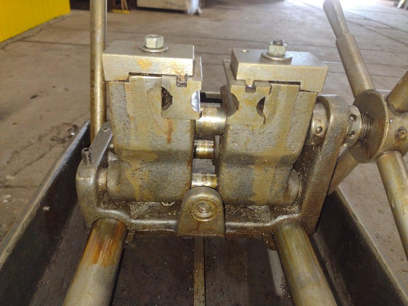 1-1/4&quot;  LANDIS PIPE END CHAMFER MACHINE: STOCK #19101