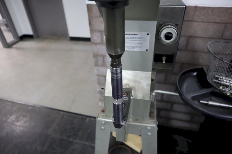 PemSerter Model LT4 Pneumatic Hardware Press on Metal Stand- Auction Item