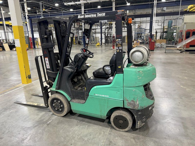 5000 LB MITSUBISHI MODEL #FGC25N LP GAS FORKLIFT: STOCK #78305