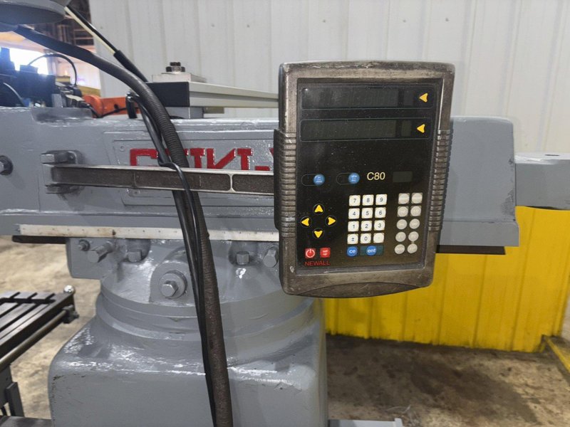 3 HP SEIKI XL MODEL #3VX VARIABLE SPEED VERTICAL RAM TYPE KNEE MILL: YOBRO #23839