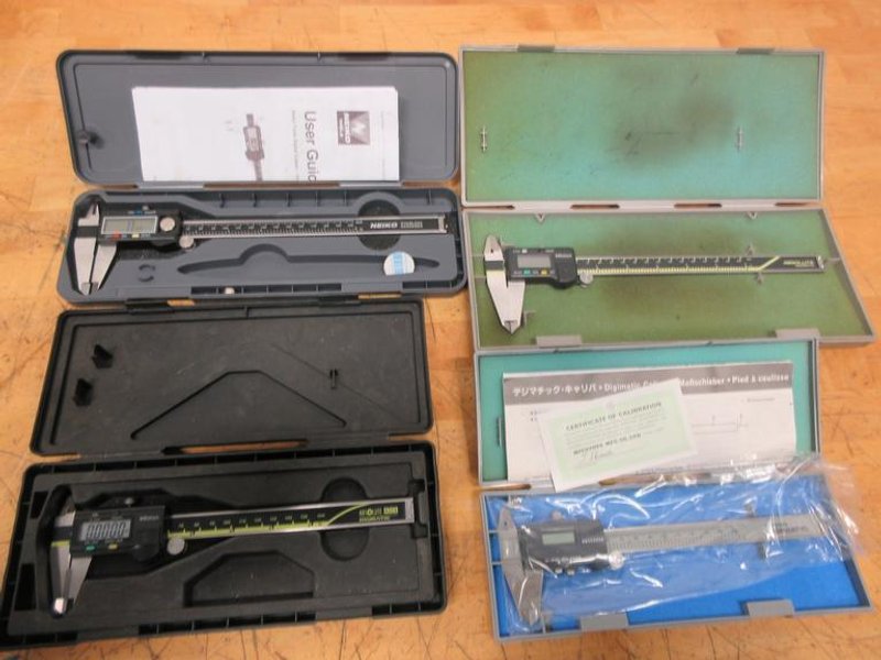 Digital Calipers, (2) Mitutoyo 6", (1) Mitutoyo 8", (1) Neiko 6"- Auction Item