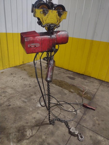2 TON DAYTON MOTORIZED CHAIN HOIST: YOBRO 24665