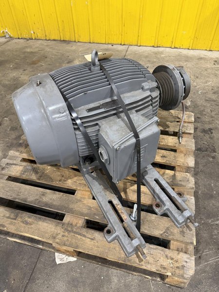 30 HP X 22 KW X 880 RPM WEG SEVERE DUTY AC 3 PHASE MOTOR: YOBRO #25715