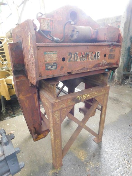 20 TON BUSHMAN COIL LIFTER: STOCK #67352