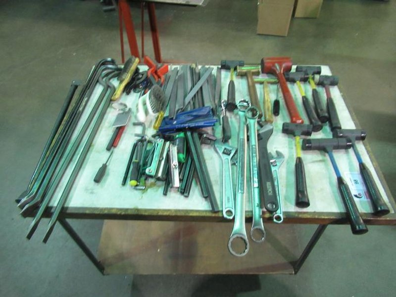Hand Tools, Large Assortment - Auction Item