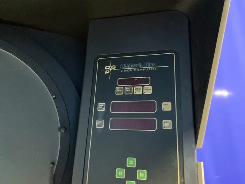 OGP 20” OPTICAL COMPARATOR   -  QL20S