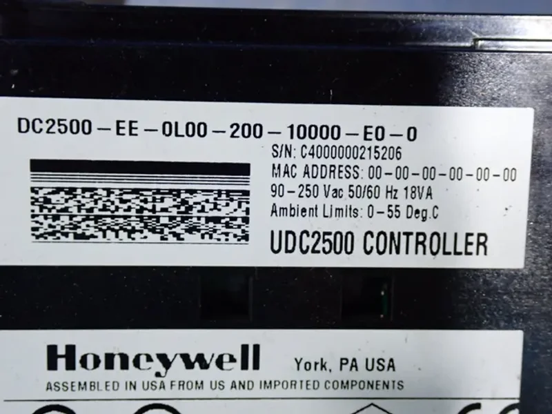 HONEYWELL ELECTRONIC THERMOSTAT  -  DC2500-EE0L00-200-10000-E0-0